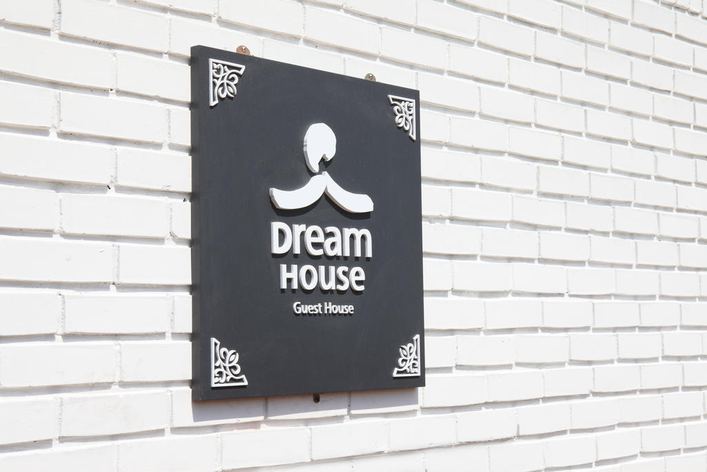 Dream House Hostel Сеул Екстериор снимка